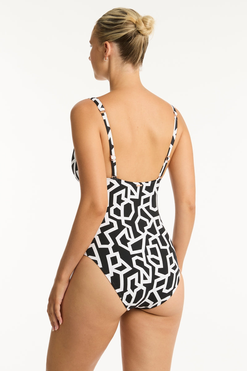 Deco_Longline-Tri-One-Piece_Sea-Level-Swim-Australia_5